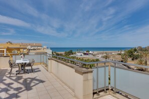 Family Room, 2 Bedrooms, Balcony, Sea View | Terrace/patio - Hotel Daniya Denia (Denia)