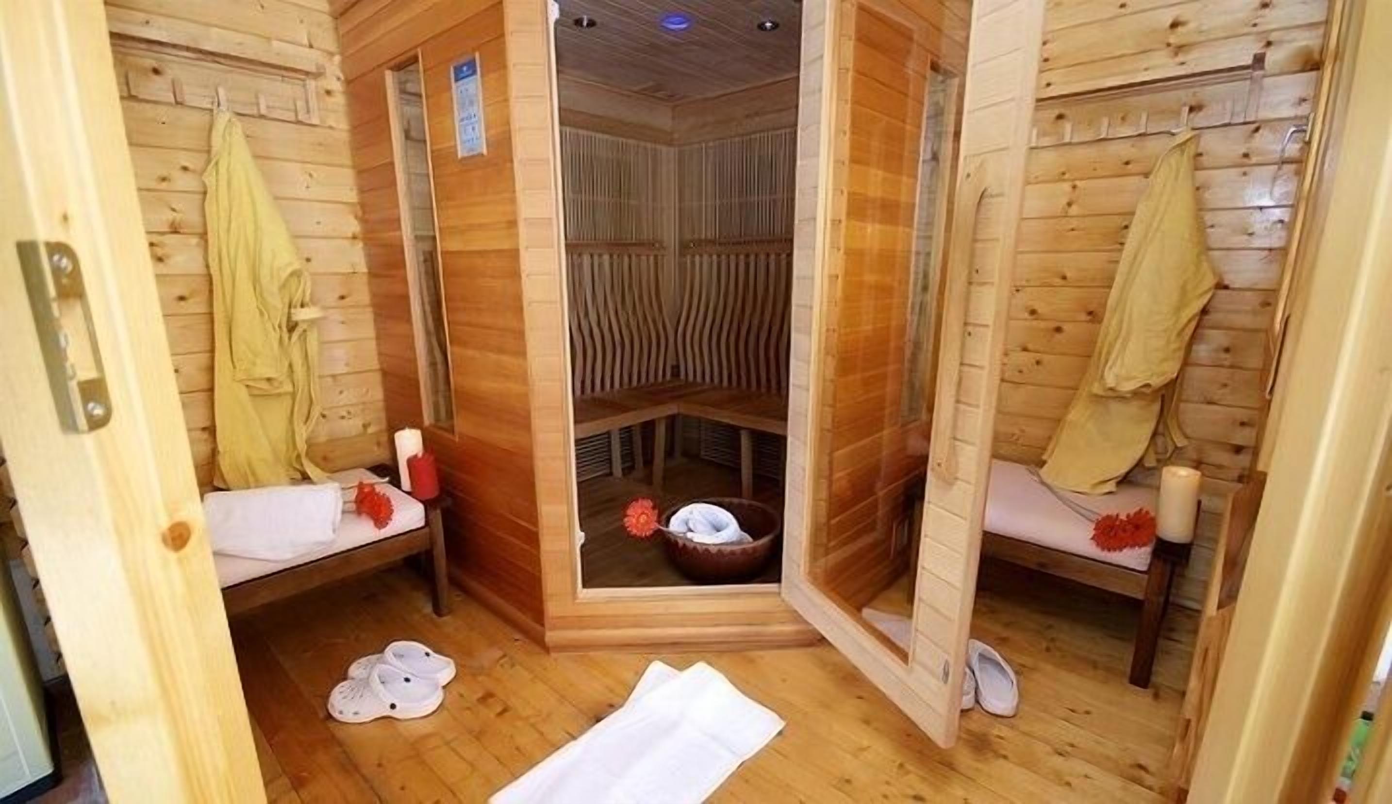 sauna, hot tub, massages