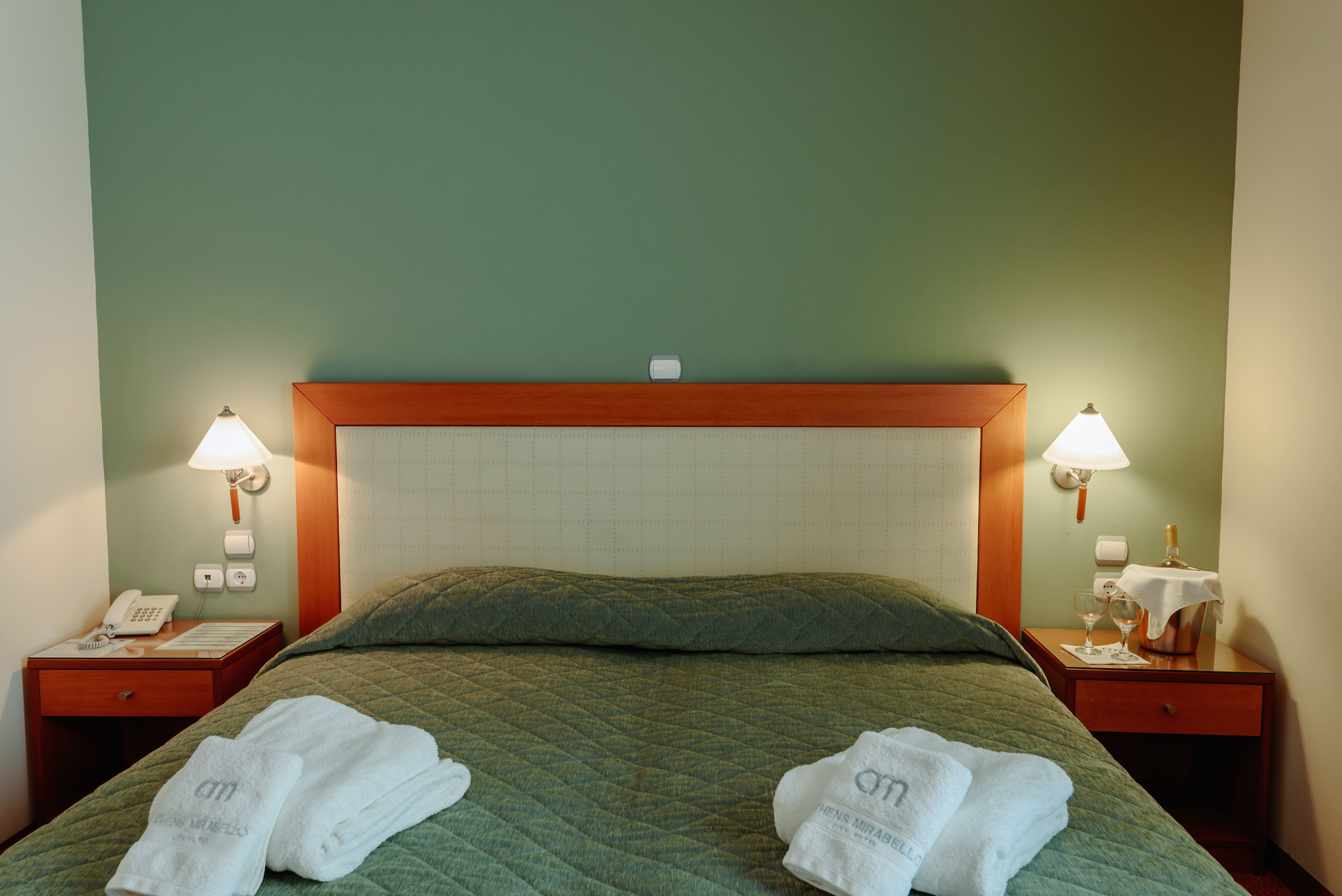 Foto - Athens Mirabello