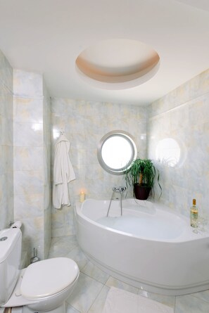 Suite, 1 Bedroom, Jetted Tub (Acropolis View) | Bathroom | Free toiletries, hair dryer, towels - The Athens Mirabello (Athens)