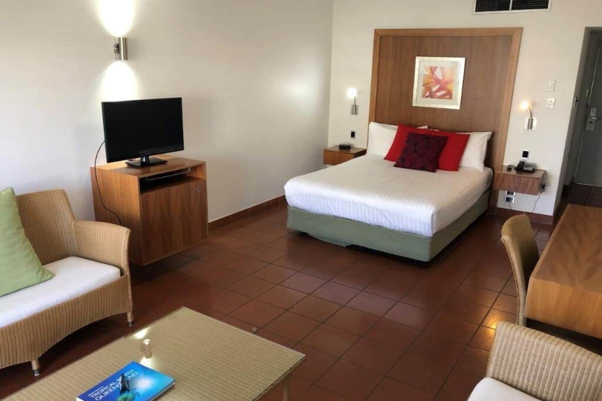 Ropa de cama de alta calidad y escritorio