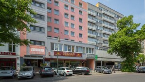 Property entrance - City Hotel Ansbach (Berlin)