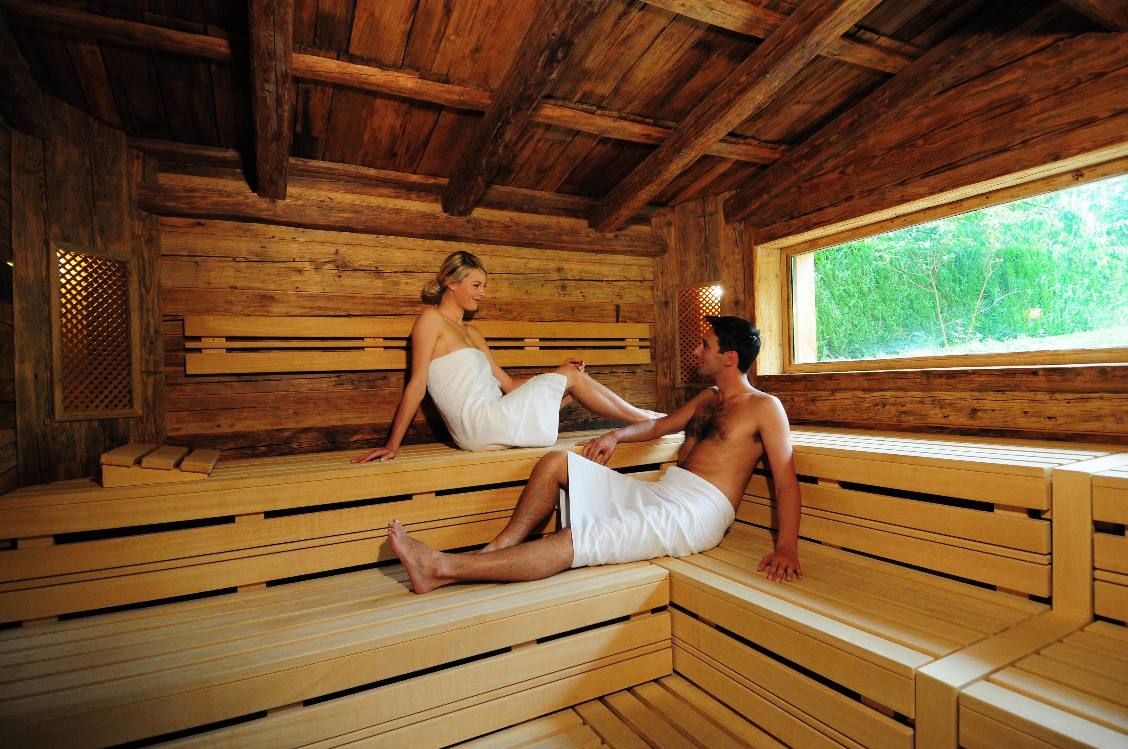 sauna, hot tub, steam room, turkish bath/hammam, body treatments