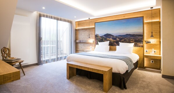 Premium bedding, minibar, in-room safe, desk