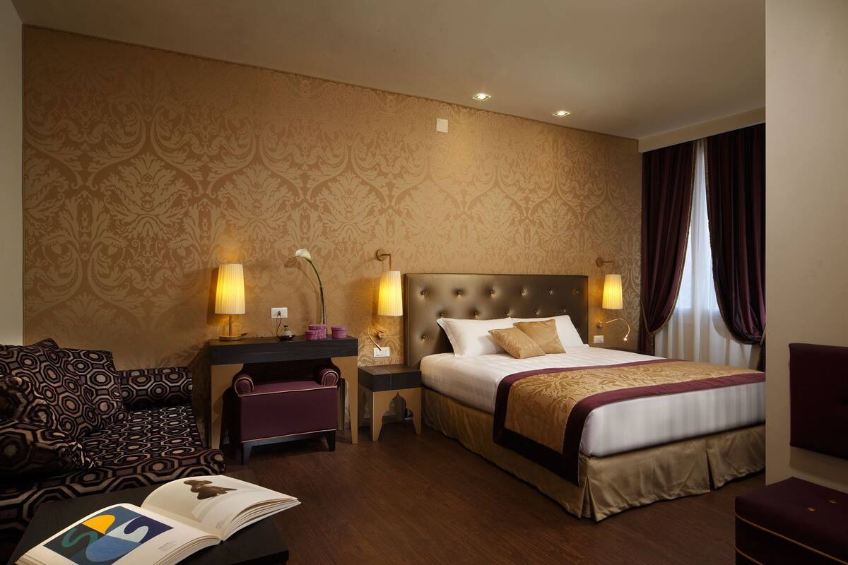 Down comforters, minibar, in-room safe, desk