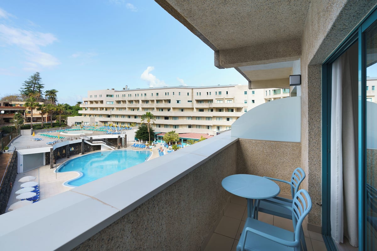 1 chambre, minibar, coffre-fort, bureau