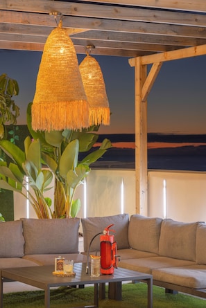 2 bars/lounges, poolside bar - Alua Tenerife (Puerto de la Cruz)