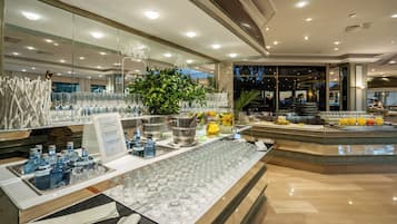 Daily buffet breakfast (EUR 28 per person)