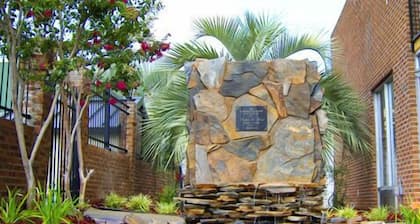 Travelers Inn & Suites