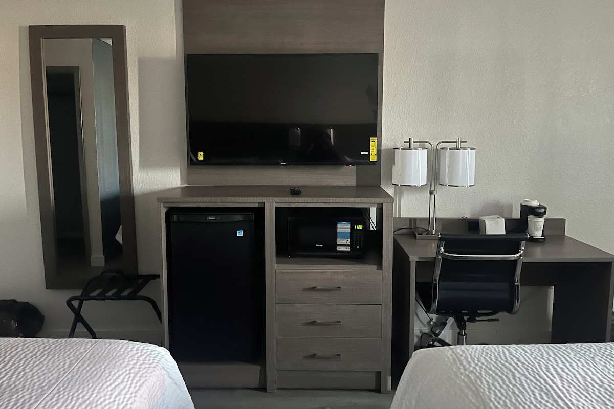 Blackout drapes, WiFi (free), bed sheets