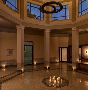 Turkish bath/hammam, body treatments, hydrotherapy, aromatherapy
