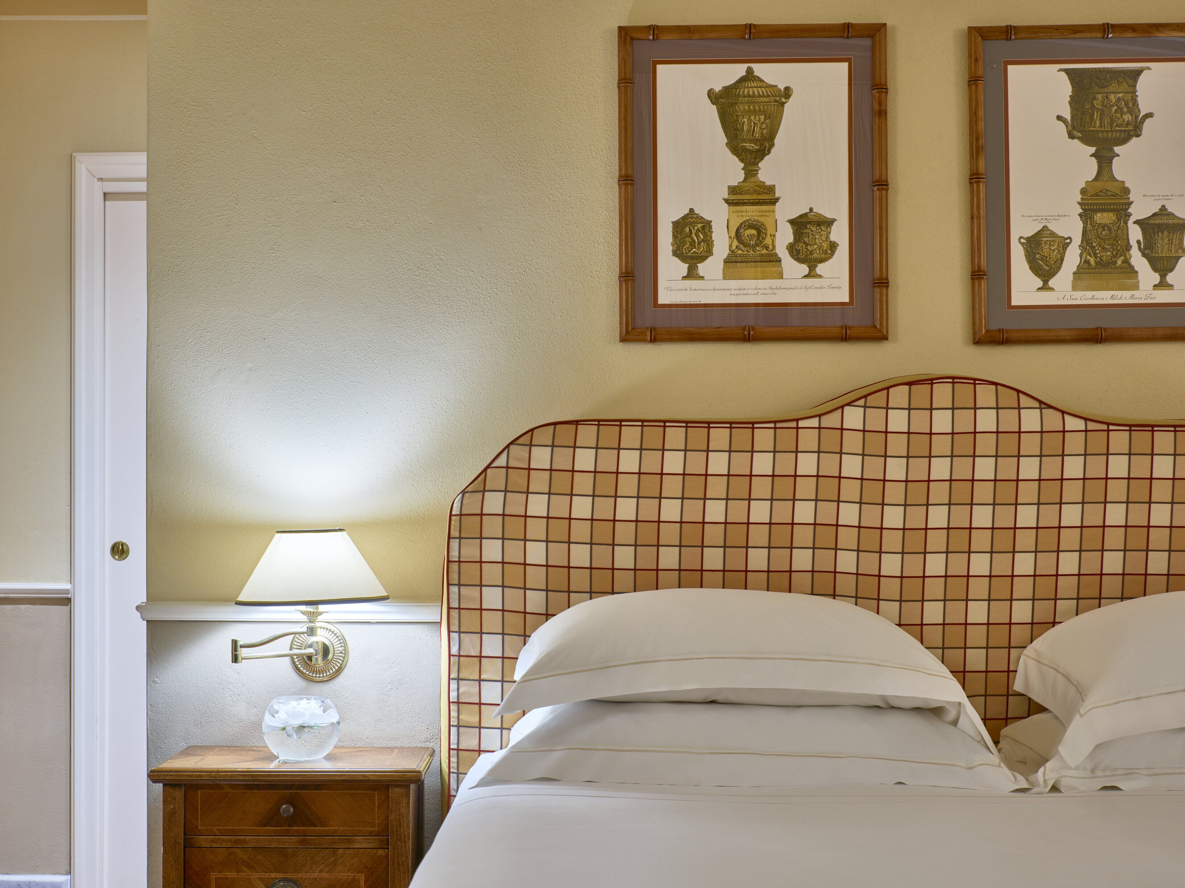 deluxe double room | 1 bedroom, hypo-allergenic bedding, minibar, in-room safe