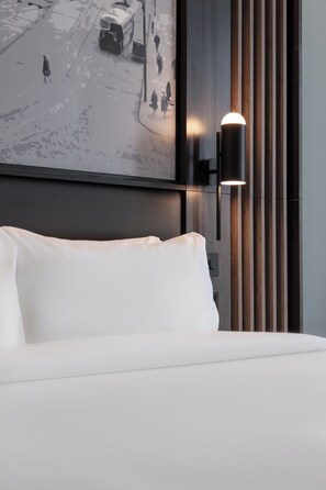 Grand-Zimmer, 1 King-Bett | Hochwertige Bettwaren, Zimmersafe, individuell dekoriert, Schreibtisch