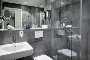 Premium-Doppel- oder -Zweibettzimmer | Badezimmer