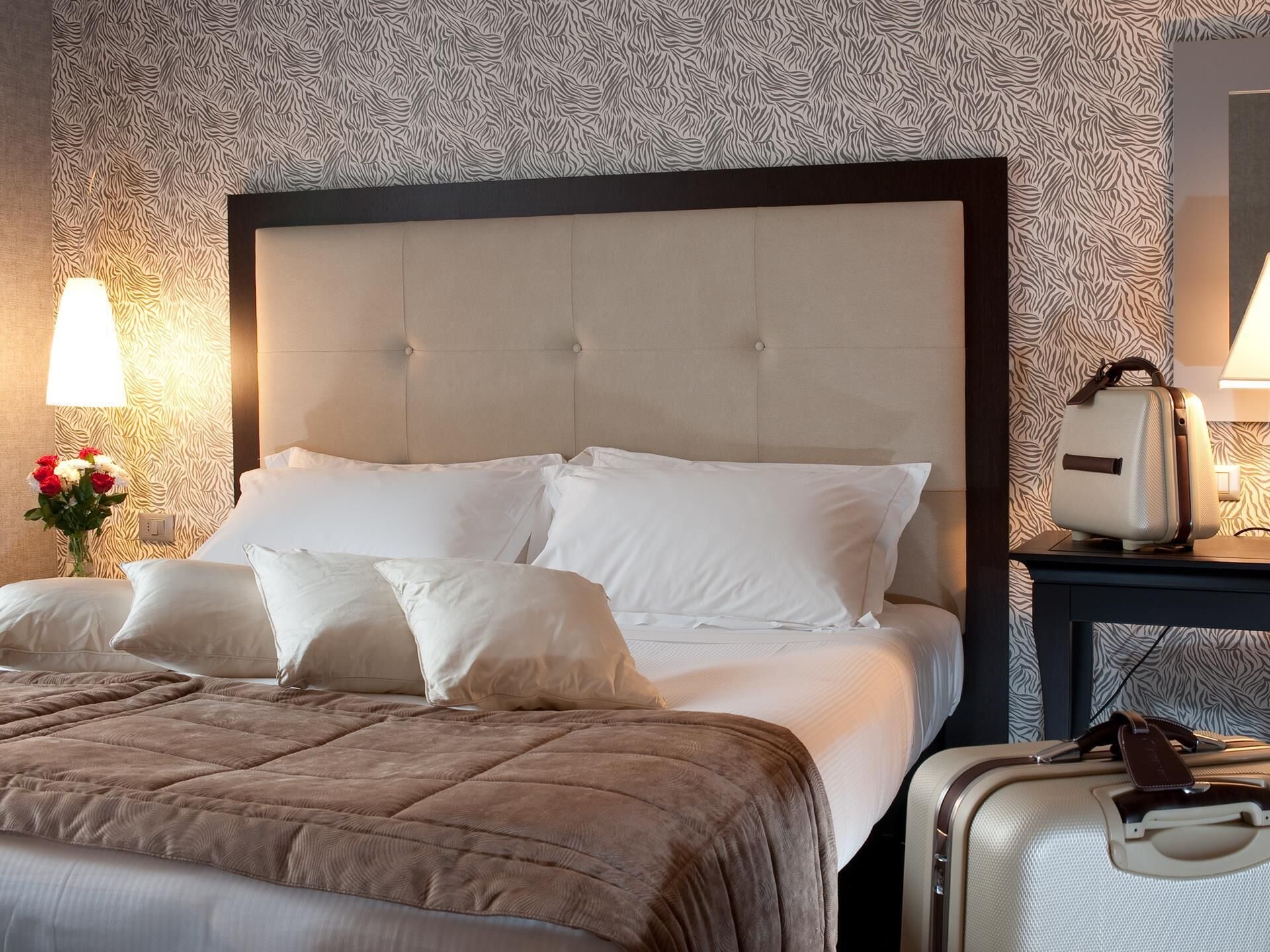 hypo-allergenic bedding, minibar, in-room safe, desk