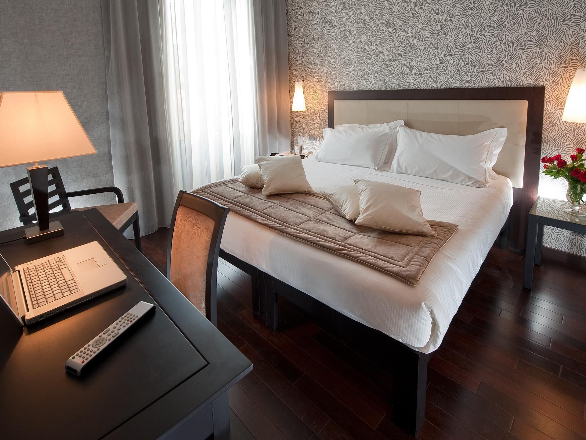 Spacious Triple Room | Ropa de cama hipoalergénica y minibar 