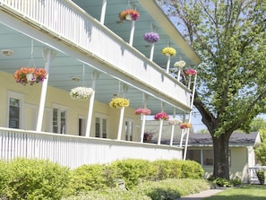 Exterior - Sun N Sand Resort (South Haven)