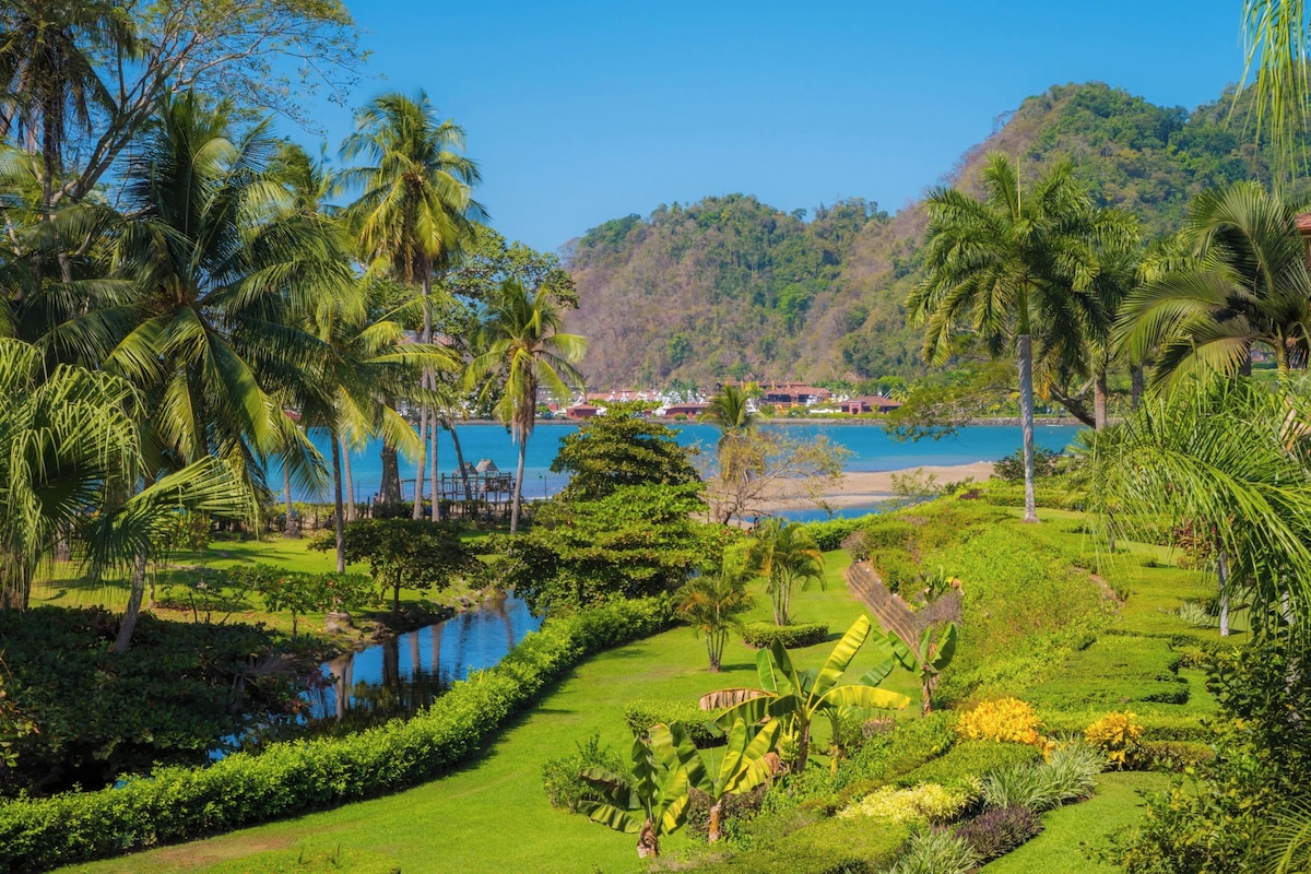 Apartment, 3 Bedrooms (Bay Residence 7C) | Beach/ocean view