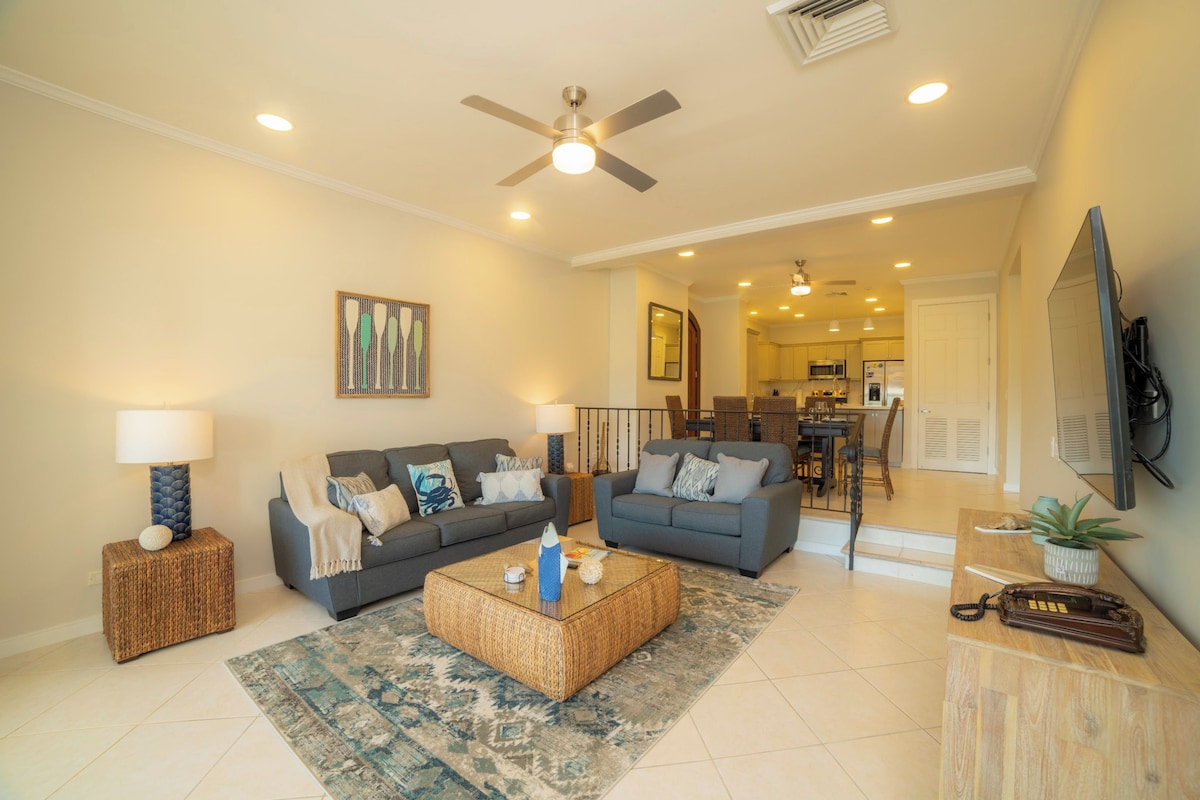 Apartment, 3 Bedrooms (Colina 7C) | Premium bedding, down comforters, in-room safe, laptop workspace