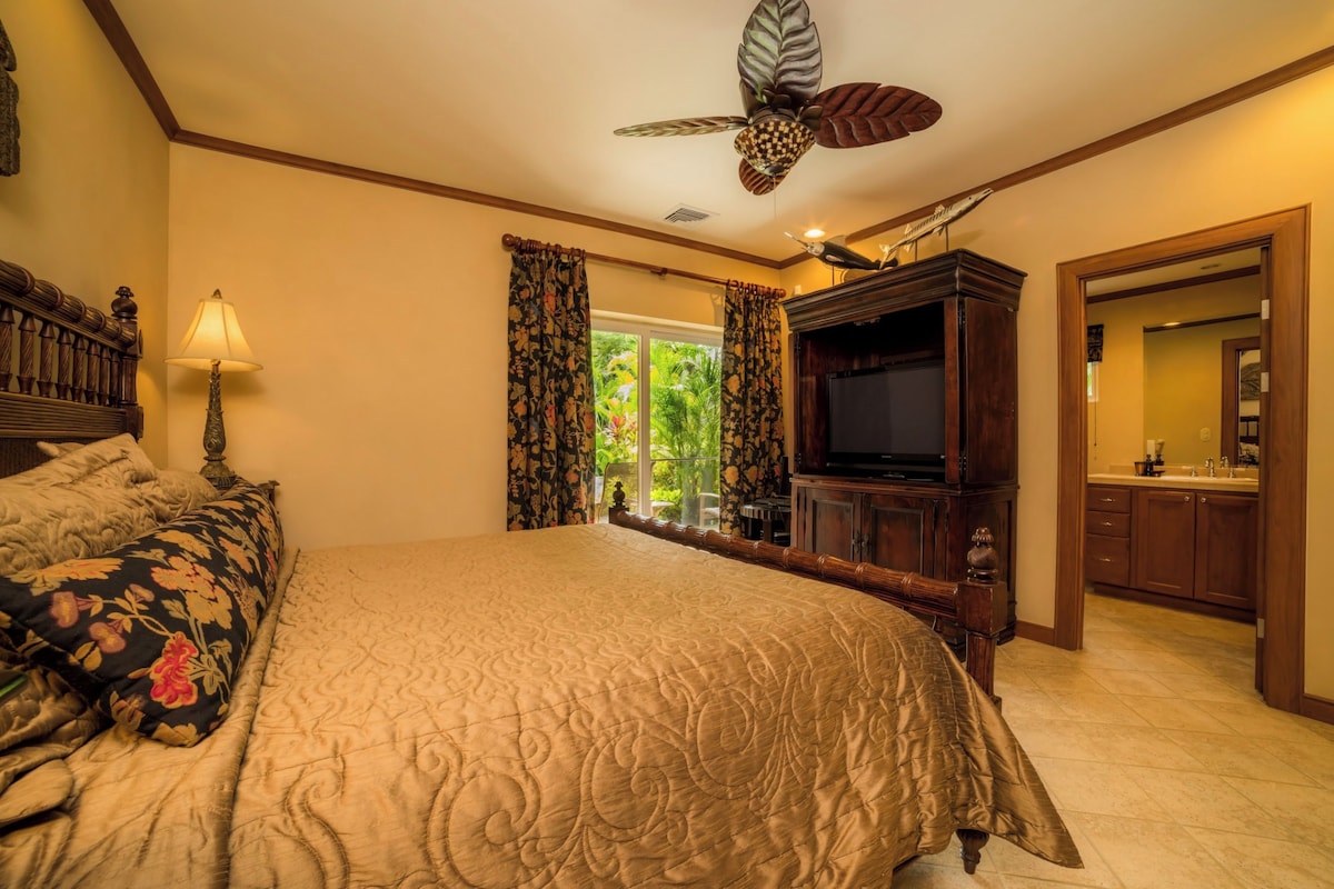 Apartment, 3 Bedrooms (Veranda 1E) | Premium bedding, down comforters, in-room safe, laptop workspace