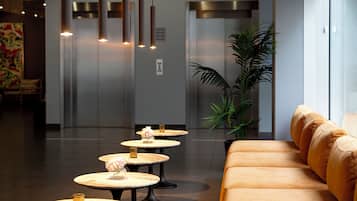 Siddeområde i lobbyen