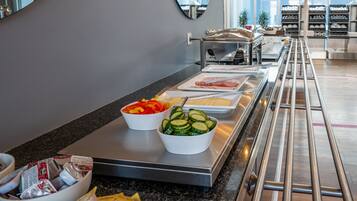 Se ofrece un desayuno continental (99 DKK por persona)