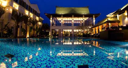 Riyuegu Hotsprings Resort