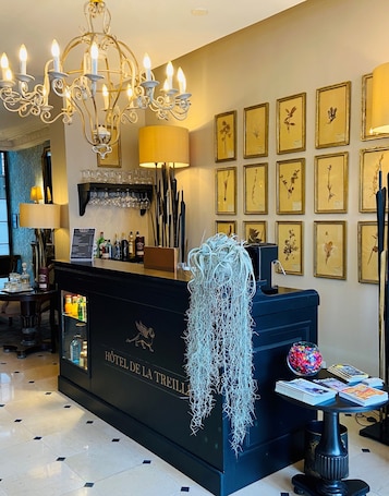 Salón de fiestas. Hotel de la Treille