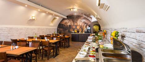 Petit déjeuner buffet compris