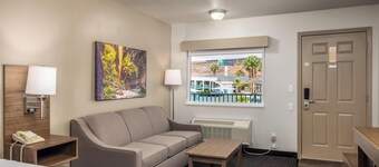 St. George Inn & Suites