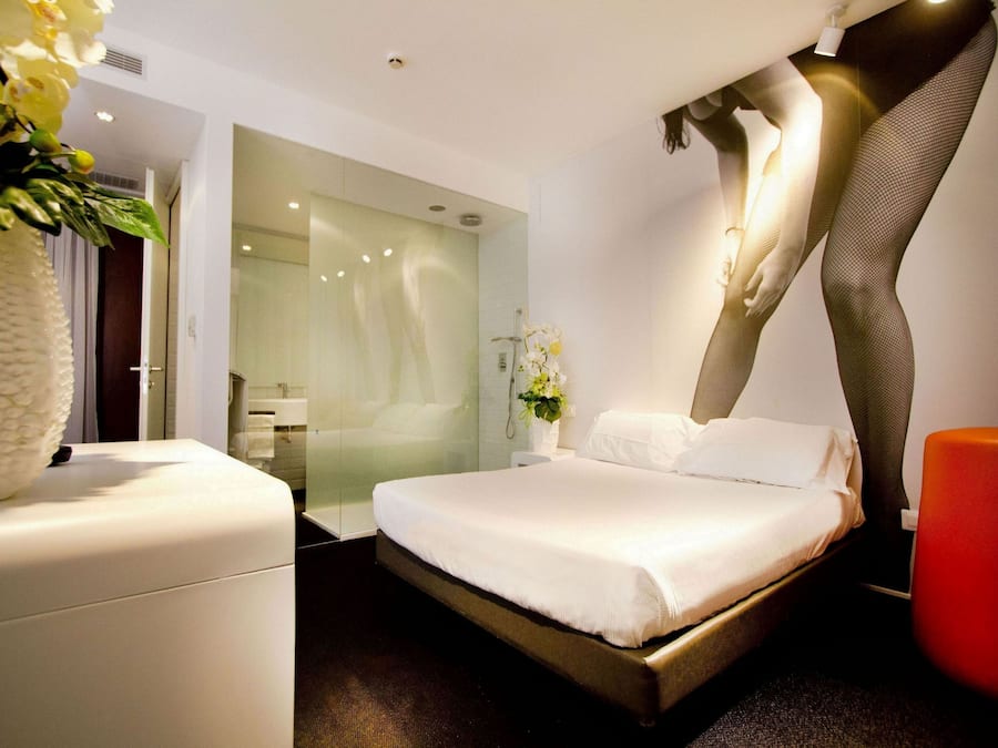 Deluxe Double Room, Garden Area | Minibar, in-room safe, desk, soundproofing