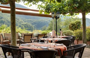 Lunch and dinner served - Domaine de Falgos Golf & Spa (Serralongue)