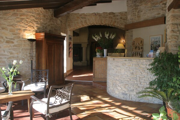 Interior - Auberge de Tavel (Tavel)