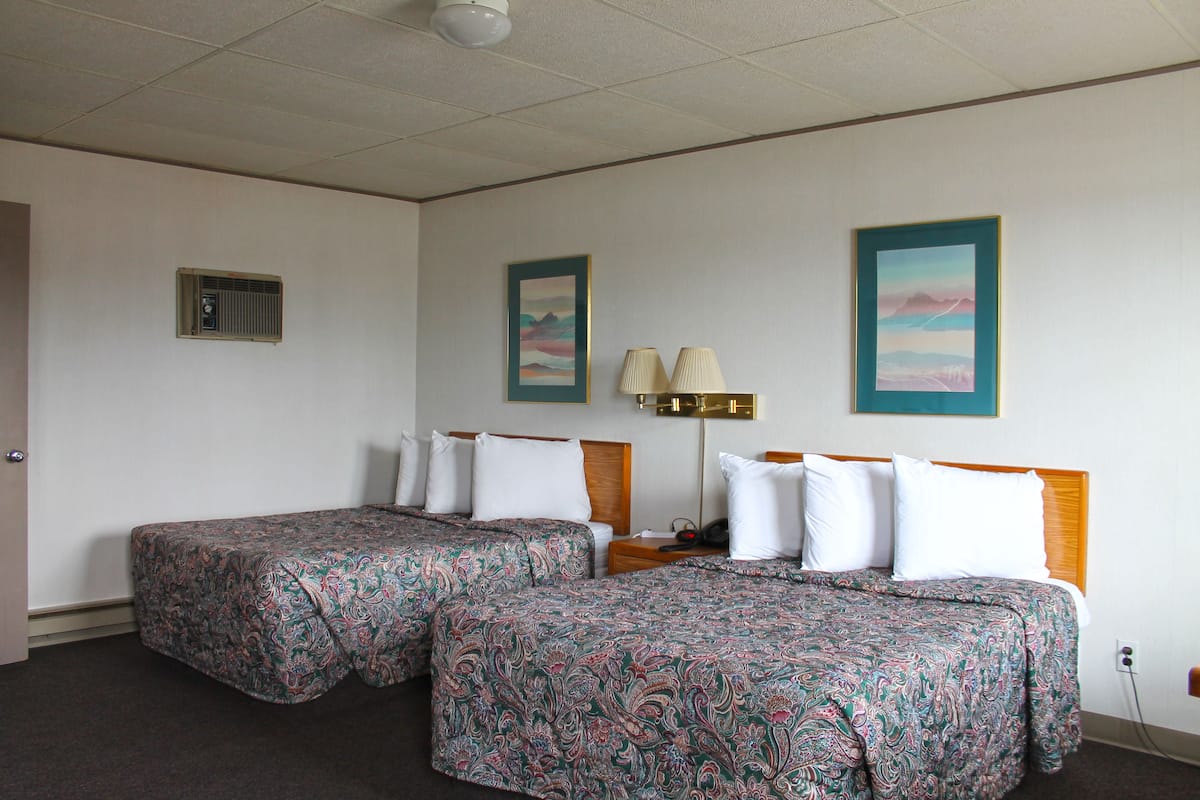 Standard Room, 2 Double Beds | Desk, laptop workspace, blackout drapes, soundproofing