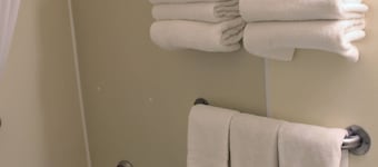 Budget Host Crestview Inn