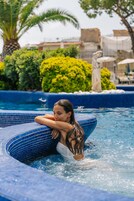 Couples treatment rooms, sauna, hot tub, steam room, Turkish bath