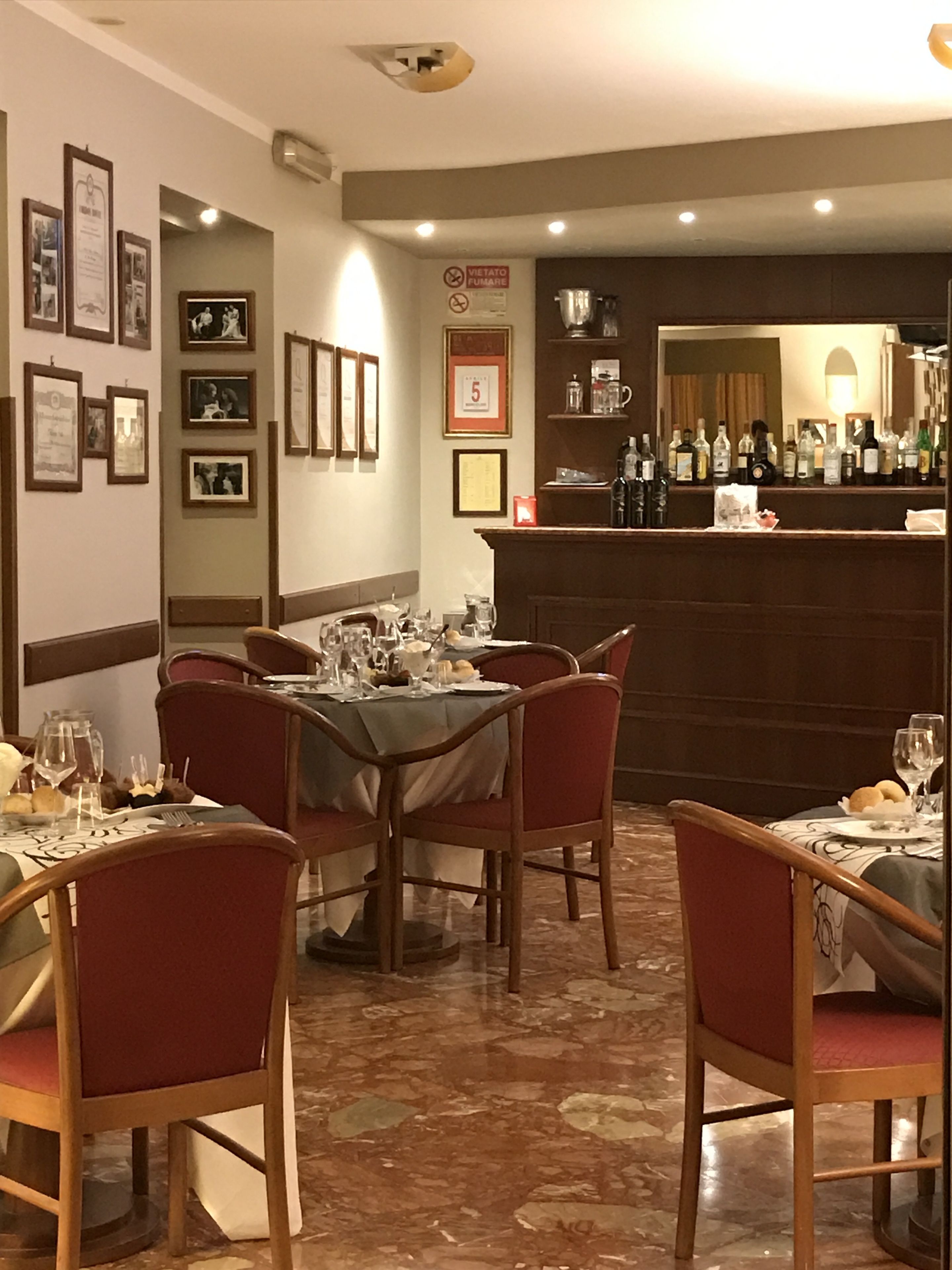 Se ofrece un desayuno típico de la región (7 EUR por persona)