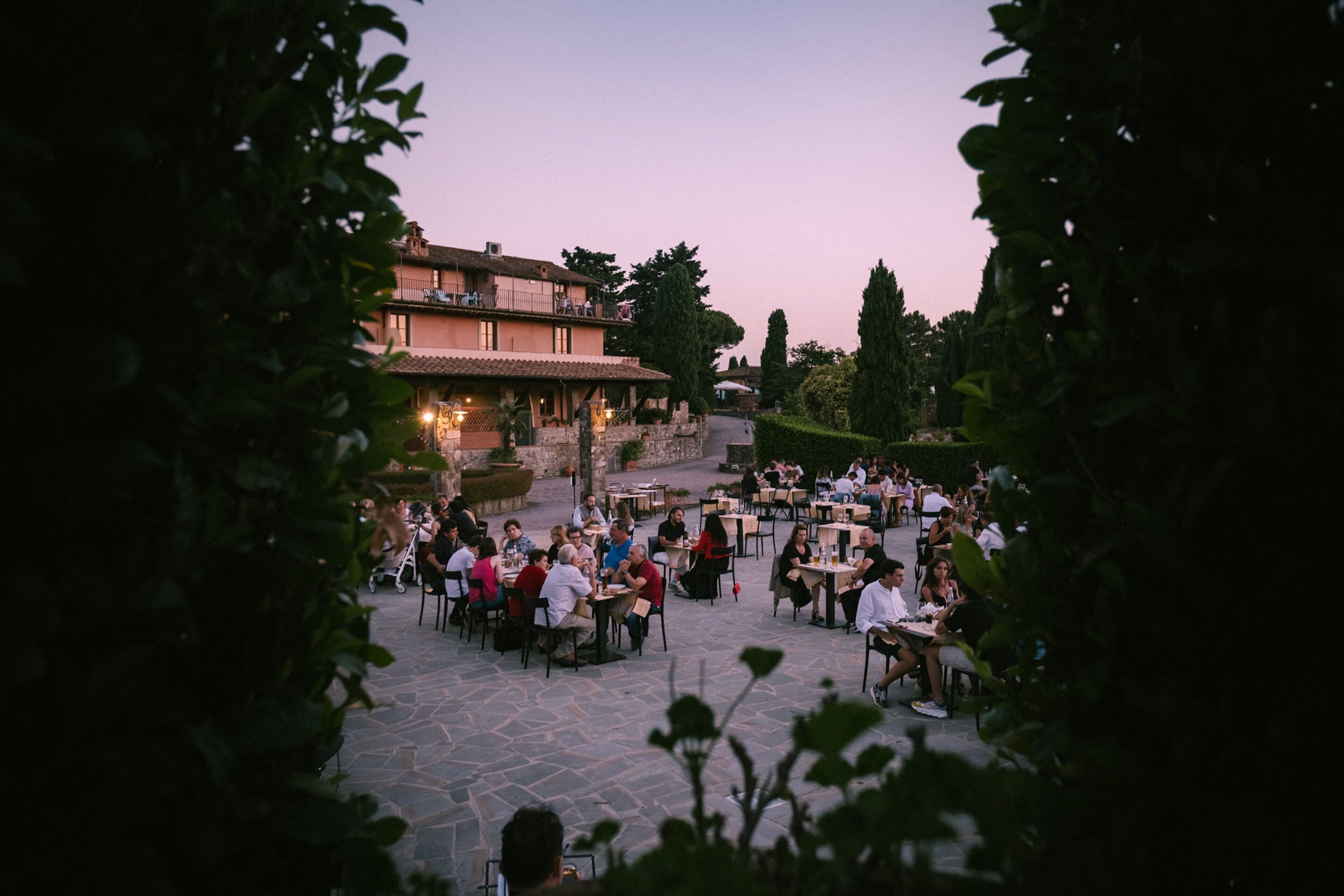 Food-Court
