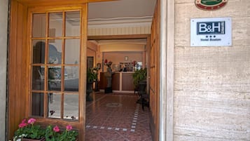 Esterni