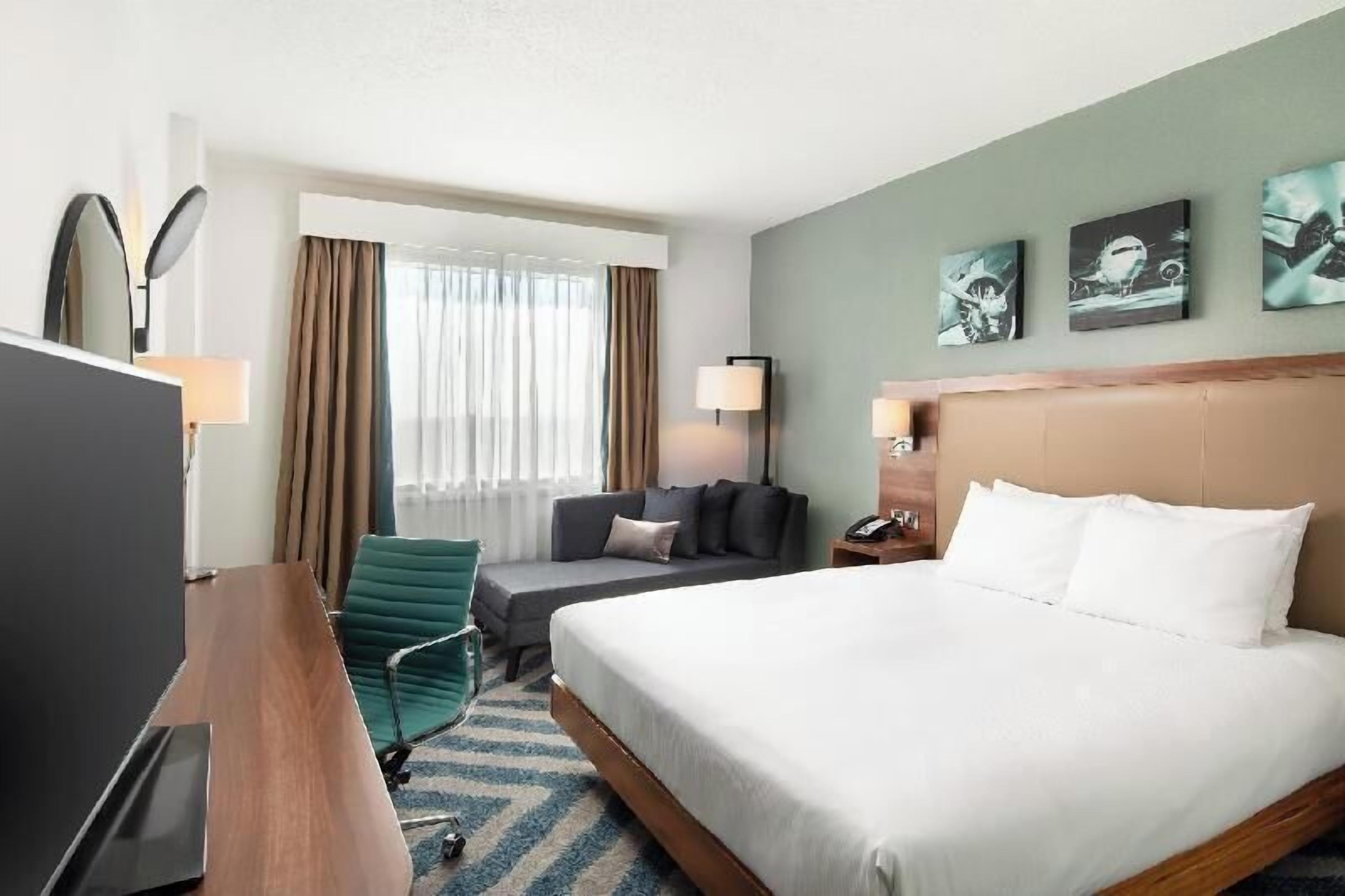 Minibar, in-room safe, individually furnished, soundproofing