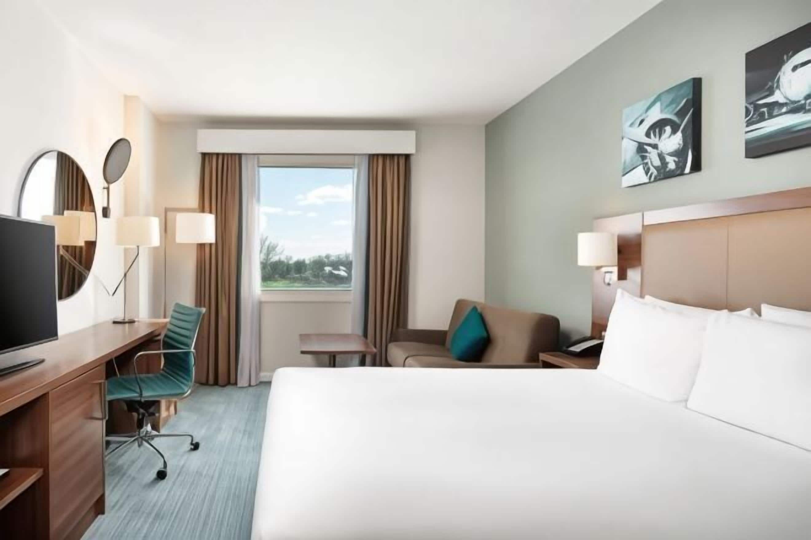 Minibar, in-room safe, individually furnished, soundproofing