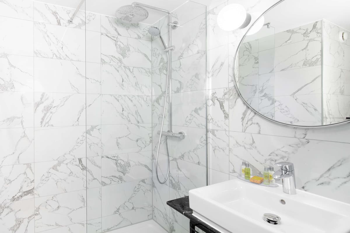 bathroom shower
