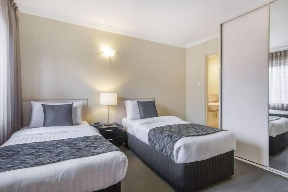 In-room safe, desk, laptop workspace, iron/ironing board