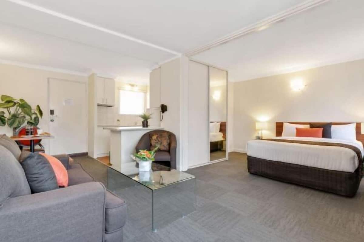 In-room safe, desk, laptop workspace, iron/ironing board