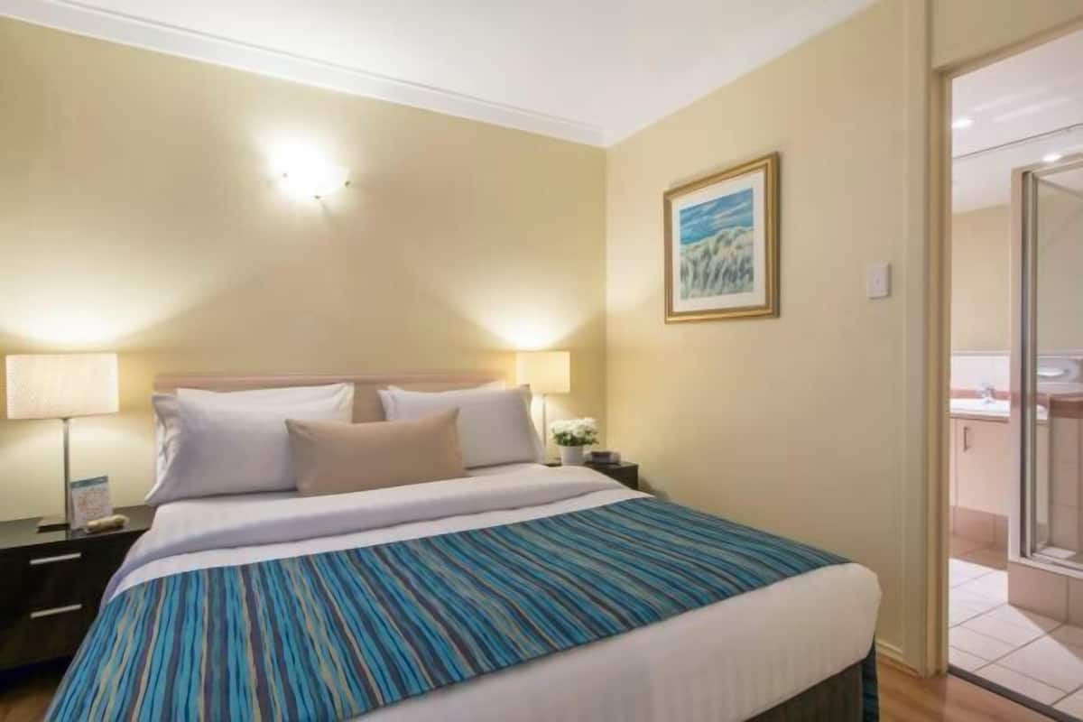 In-room safe, desk, laptop workspace, iron/ironing board