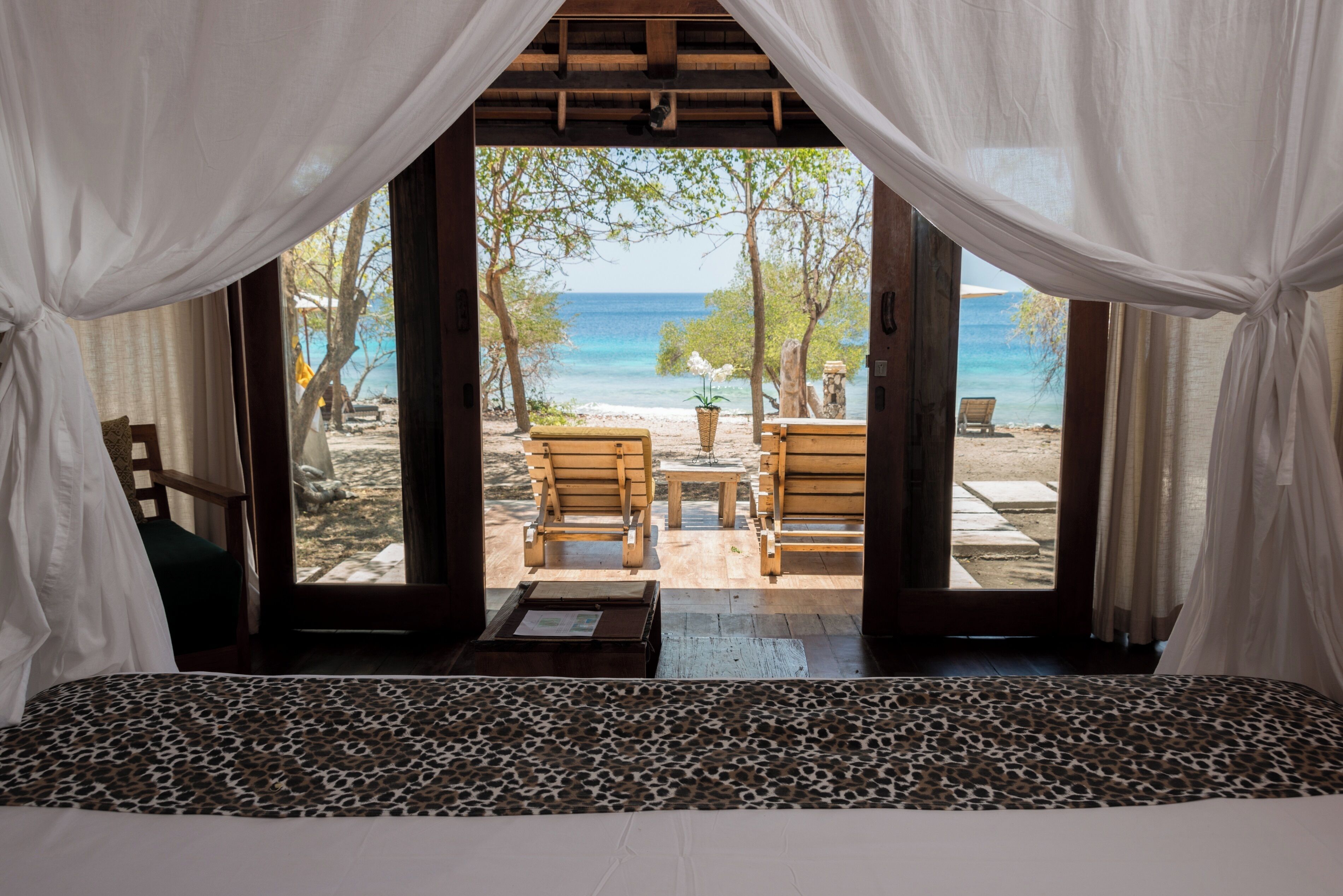 Premium bedding, pillow-top beds, minibar, in-room safe