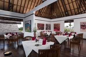 2 restaurants, breakfast, lunch, dinner served; Indonesian cuisine