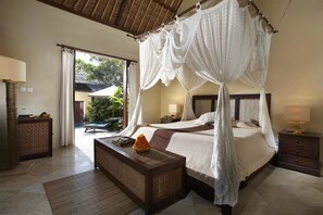 Deluxe Sungu | Premium bedding, minibar, in-room safe, individually decorated