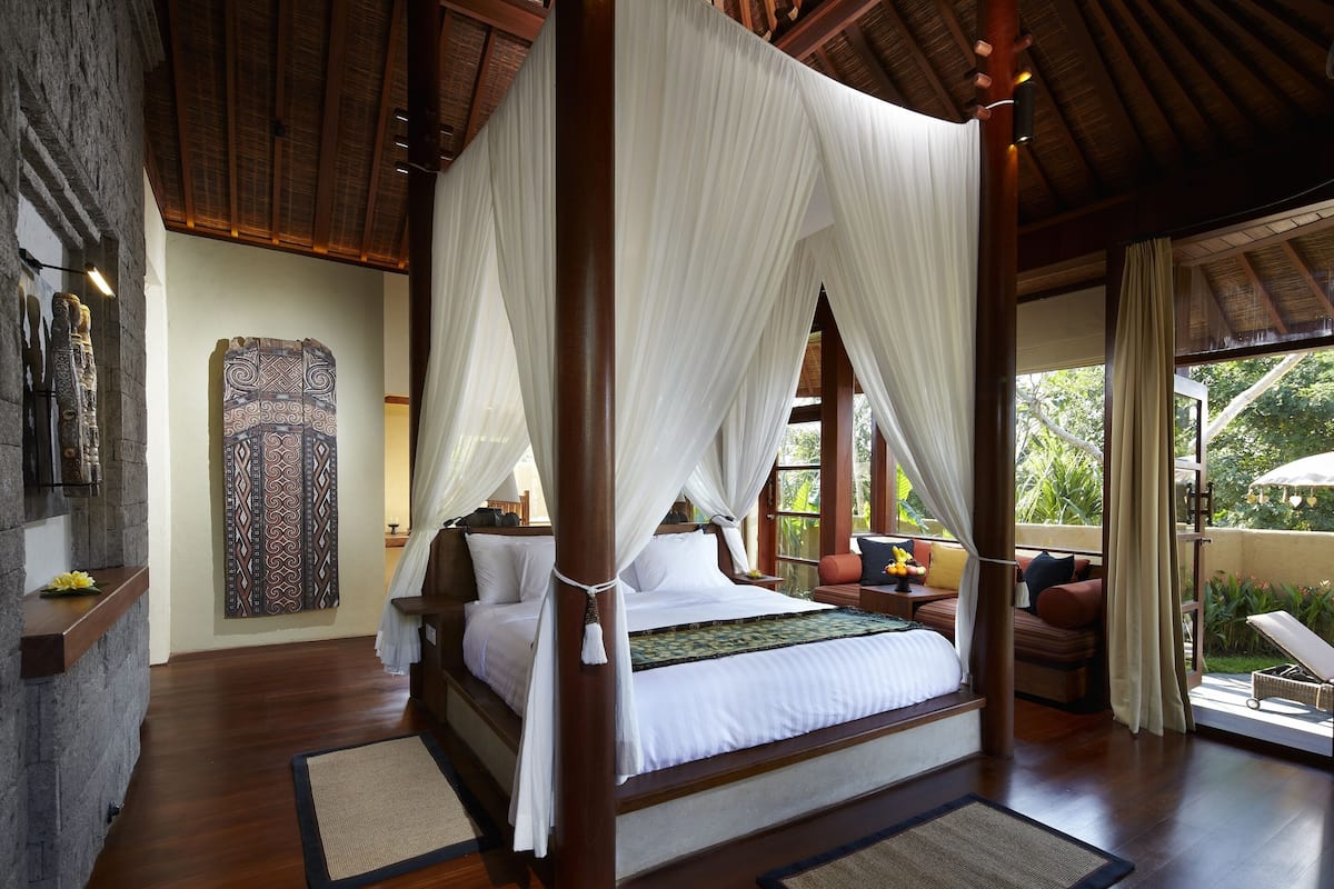 minibar, in-room safe, desk, blackout curtains