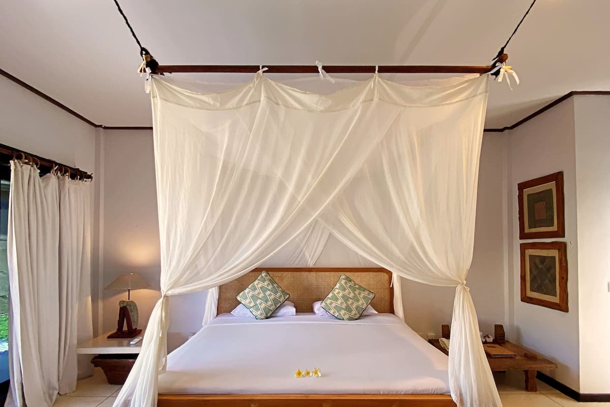 1 bedroom, in-room safe, soundproofing, free WiFi